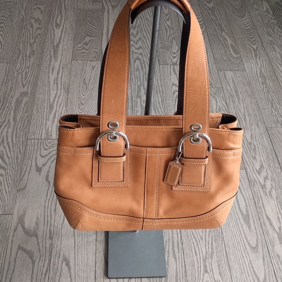 Coach Handbags - Beautiful genuine leather bag by Coach 🍀